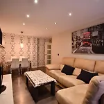 Apartamento Con Garaje En El Centro